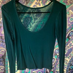 AE long sleeved cropped t-shirt (size S)